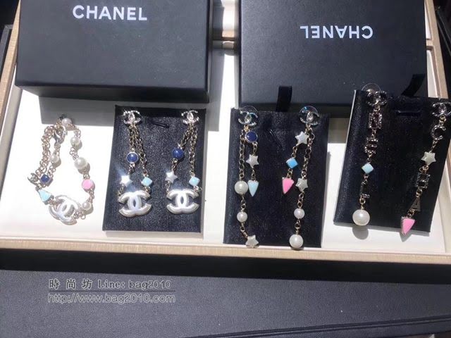 chanel手鏈 專櫃同步 爆款耳釘 時尚簡約 香奈兒流蘇吊雙C耳釘  gzsc1148